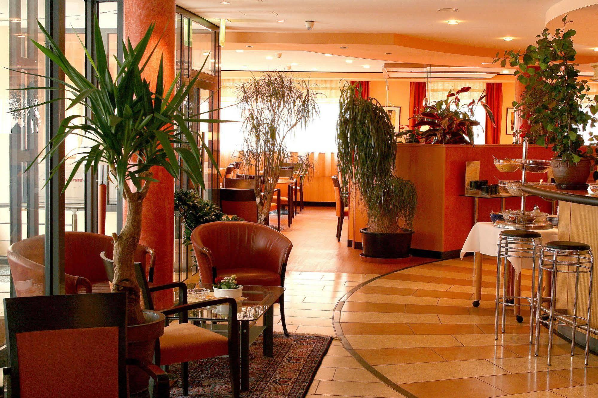 Altstadt Hotel Zur Post Stralsund Esterno foto